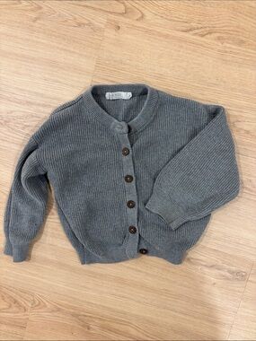 KENDI knit Button-Up Cardigan in Heather Gray